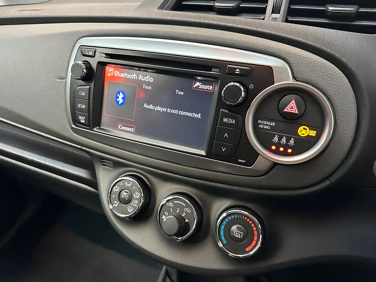 Used 2012 Toyota Yaris Tr Decuma Grey - Interior and Exterior details 12