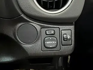 Used 2012 Toyota Yaris Tr Decuma Grey - Interior and Exterior details 15