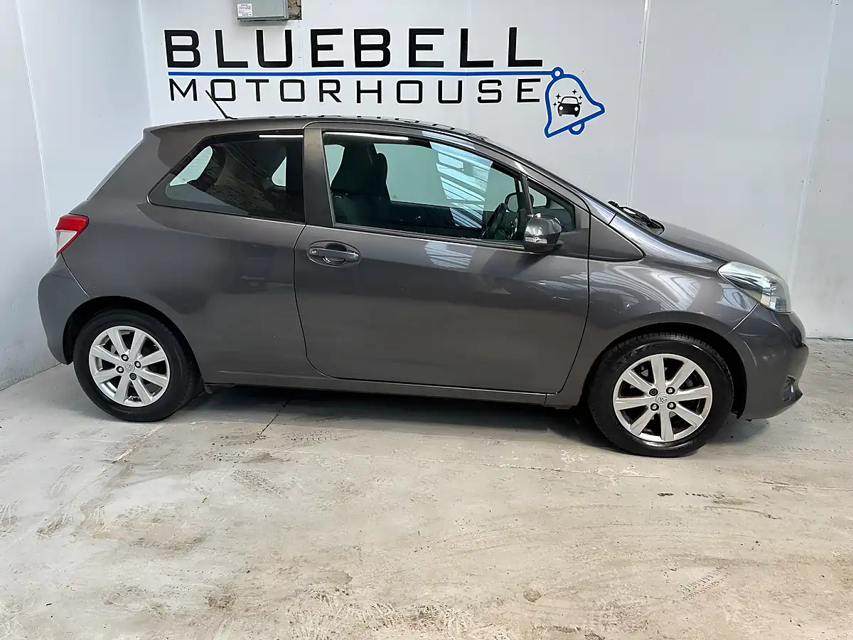 Used 2012 Toyota Yaris Tr Decuma Grey - Interior and Exterior details 7