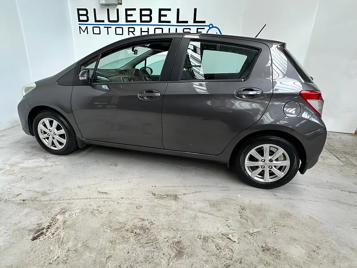 Used 2012 Toyota Yaris Tr Decuma Grey - Interior and Exterior details 6