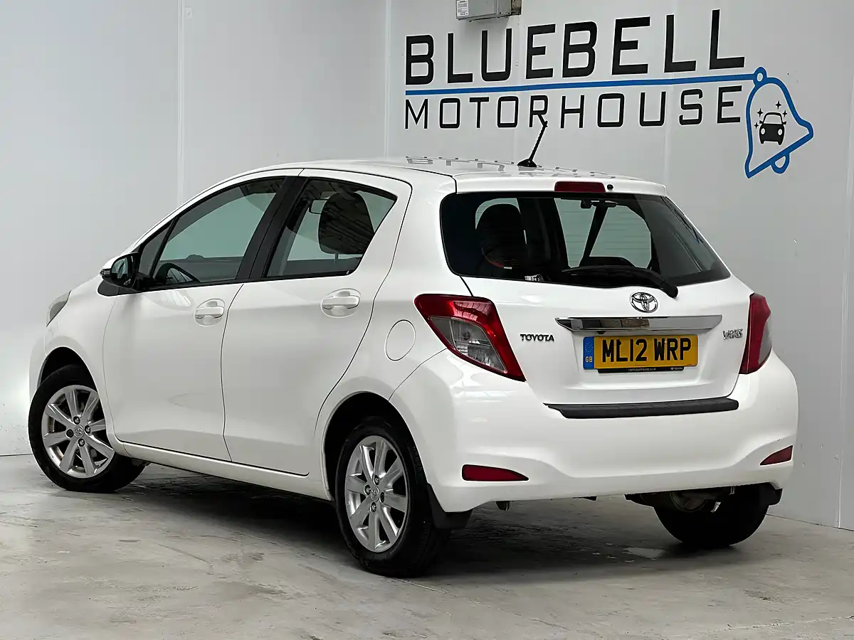 Used 2012 Toyota Yaris Tr Pure White - Interior and Exterior details 4