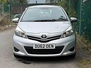 Used 2012 Toyota Yaris Tr Silver - Interior and Exterior details 3