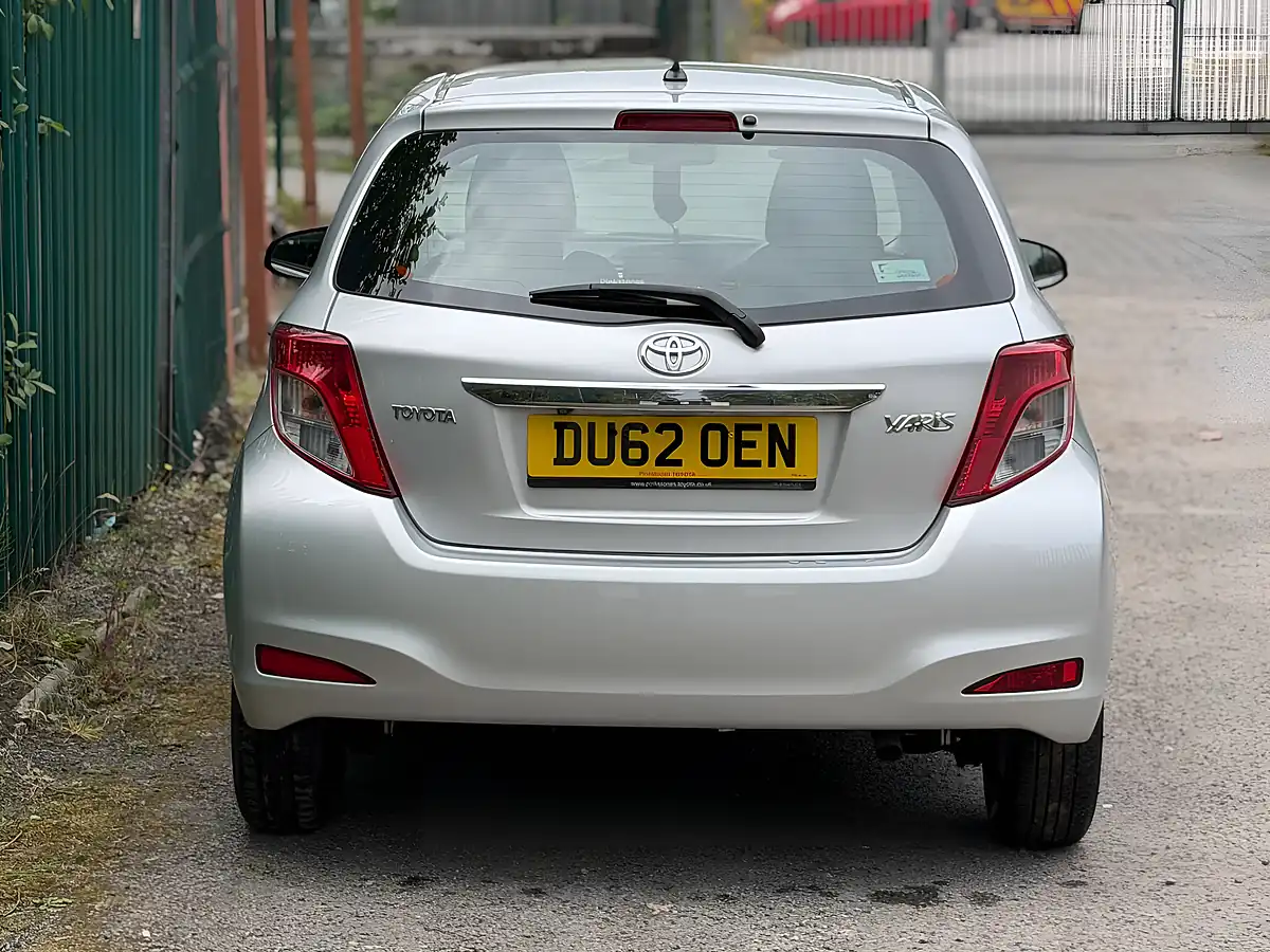 Used 2012 Toyota Yaris Tr Silver - Interior and Exterior details 6