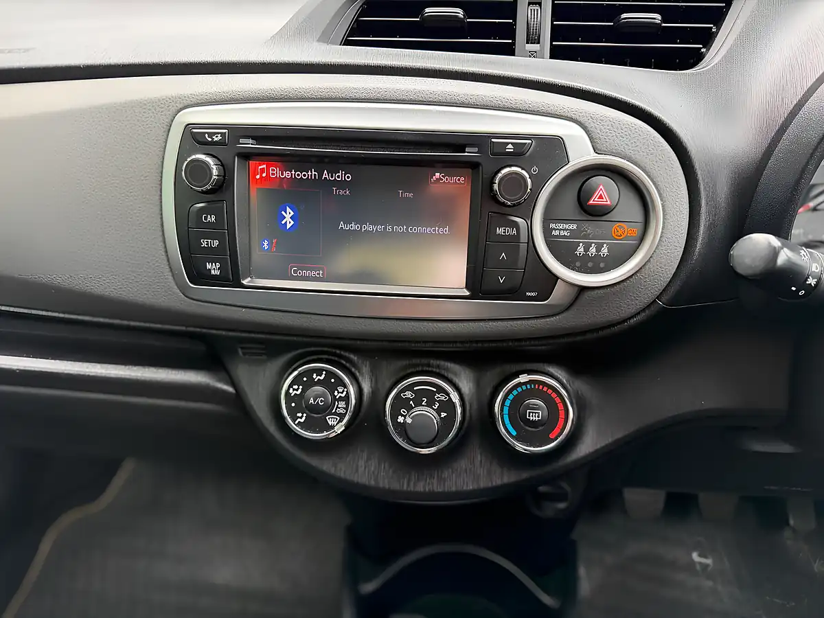 Used 2012 Toyota Yaris Tr Silver - Interior and Exterior details 8