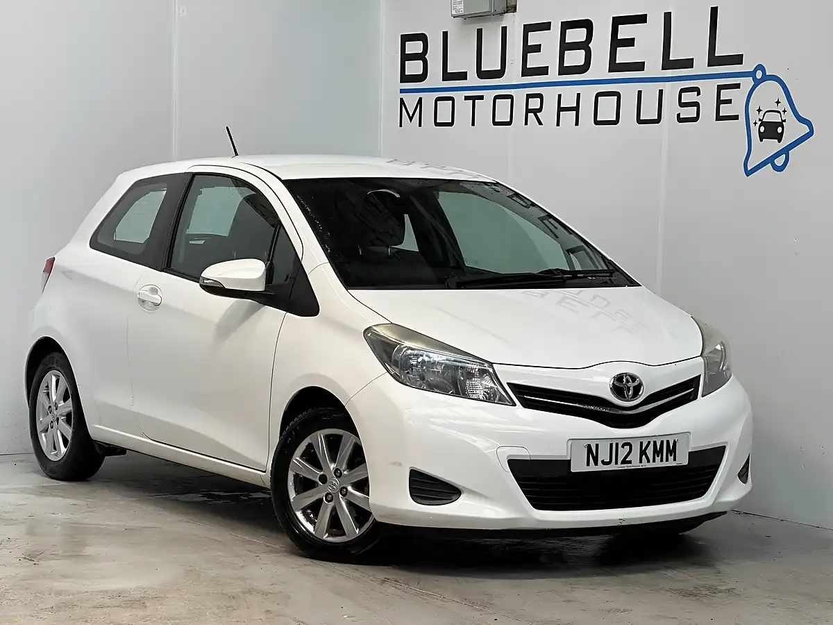 Used 2012 Toyota Yaris Tr White - Front View