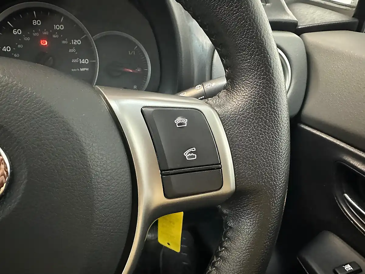 Used 2012 Toyota Yaris Tr White - Interior and Exterior details 12