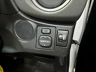 Used 2012 Toyota Yaris Tr White - Interior and Exterior details 15