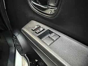 Used 2012 Toyota Yaris Tr White - Interior and Exterior details 16