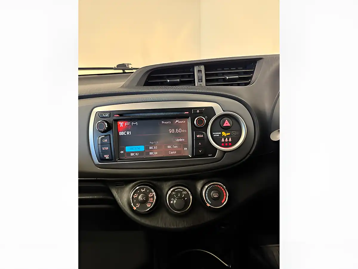 Used 2012 Toyota Yaris Trend White - Interior and Exterior details 15