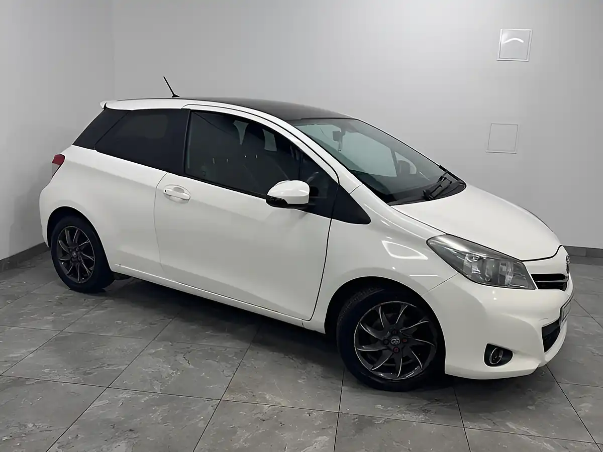 Used 2012 Toyota Yaris Trend White - Interior and Exterior details 2