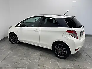 Used 2012 Toyota Yaris Trend White - Interior and Exterior details 6