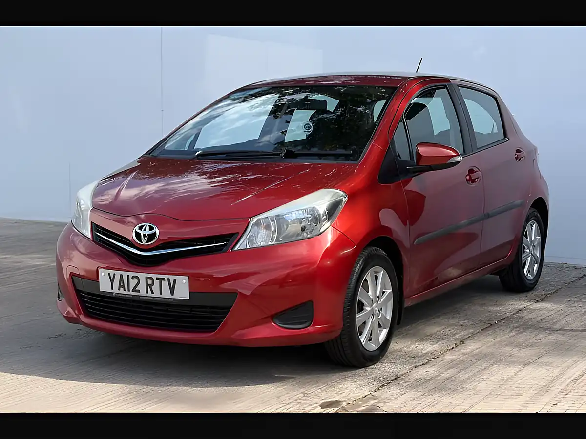 Used 2012 Toyota Yaris Yaris Tr Burning Red - Interior and Exterior details 4