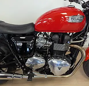 Used 2012 Triumph Bonneville S Orange - Interior and Exterior details 12