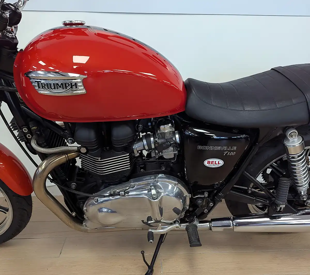 Used 2012 Triumph Bonneville S Orange - Interior and Exterior details 20