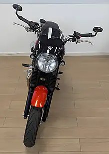 Used 2012 Triumph Bonneville S Orange - Interior and Exterior details 7