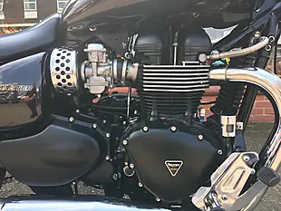 Used 2012 Triumph Speed Master - Interior and Exterior details 4