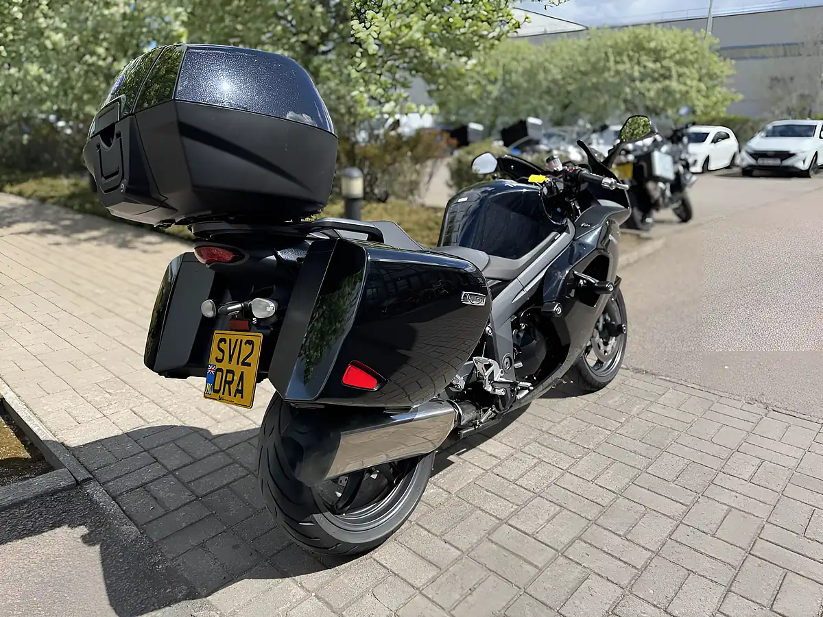 Used 2012 Triumph Sprint GT 1050 Abs Black - Interior and Exterior details 10