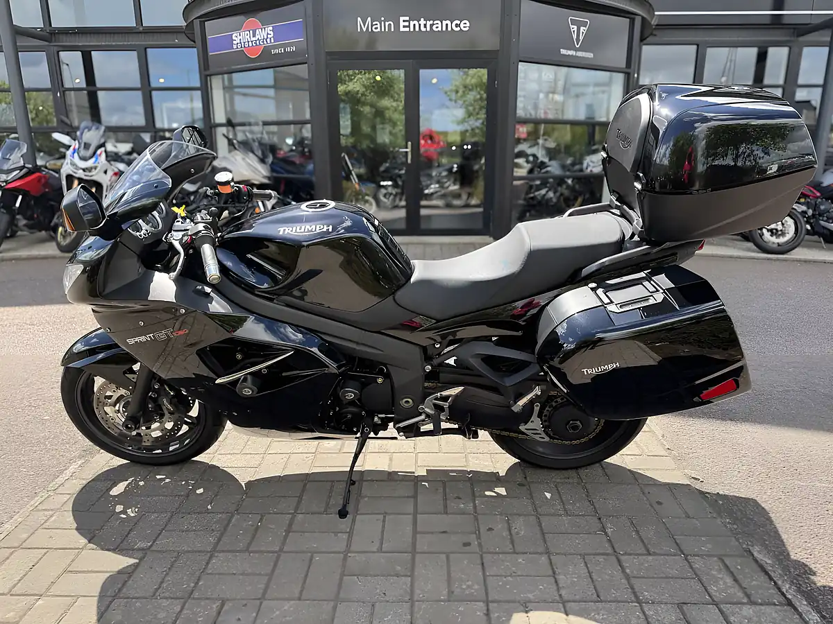Used 2012 Triumph Sprint GT 1050 Abs Black - Interior and Exterior details 6
