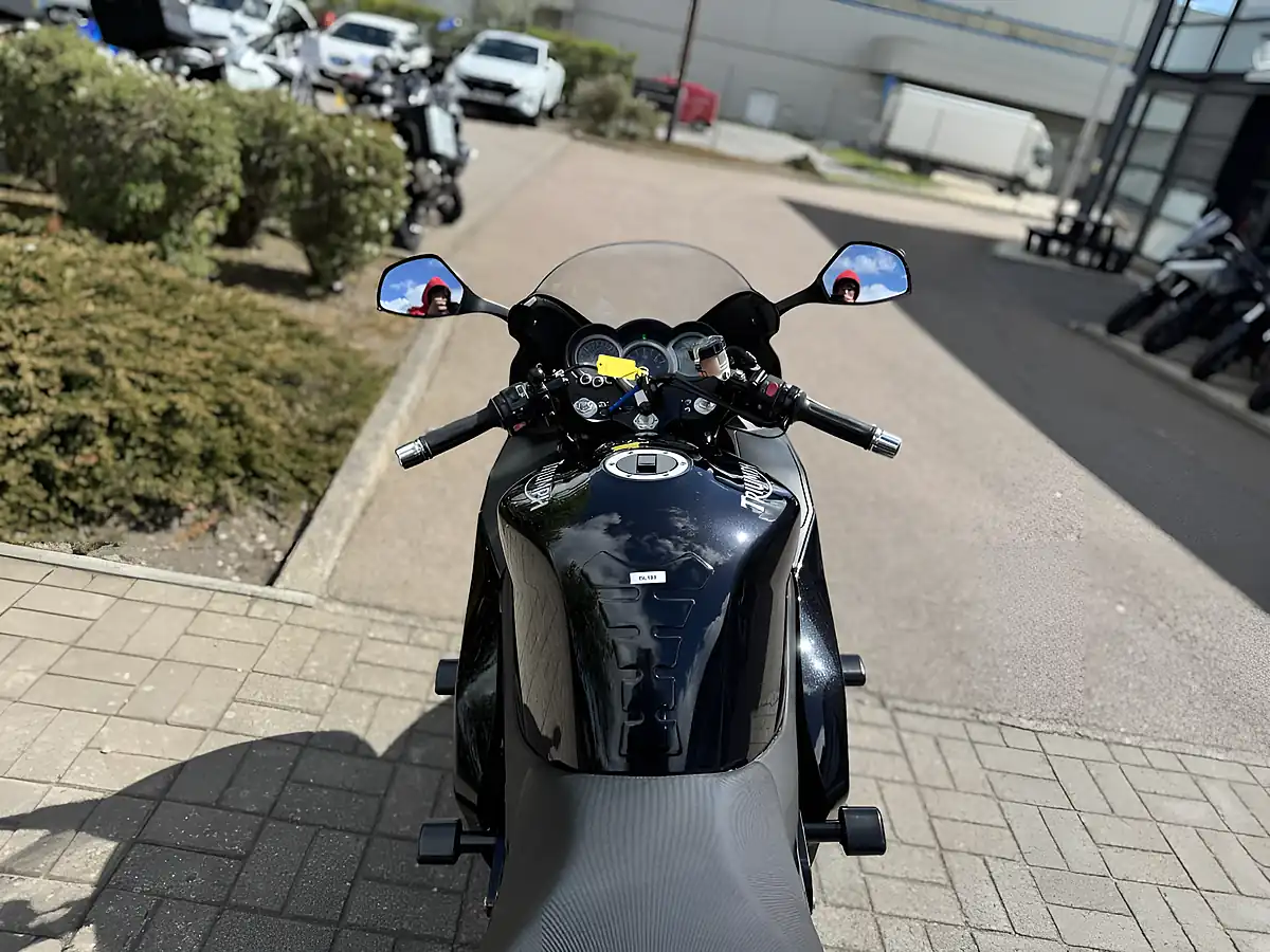 Used 2012 Triumph Sprint GT 1050 Abs Black - Interior and Exterior details 9