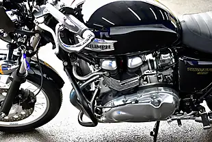 Used 2012 Triumph Thruxton 900 Roadster/Retro Black - Interior and Exterior details 18