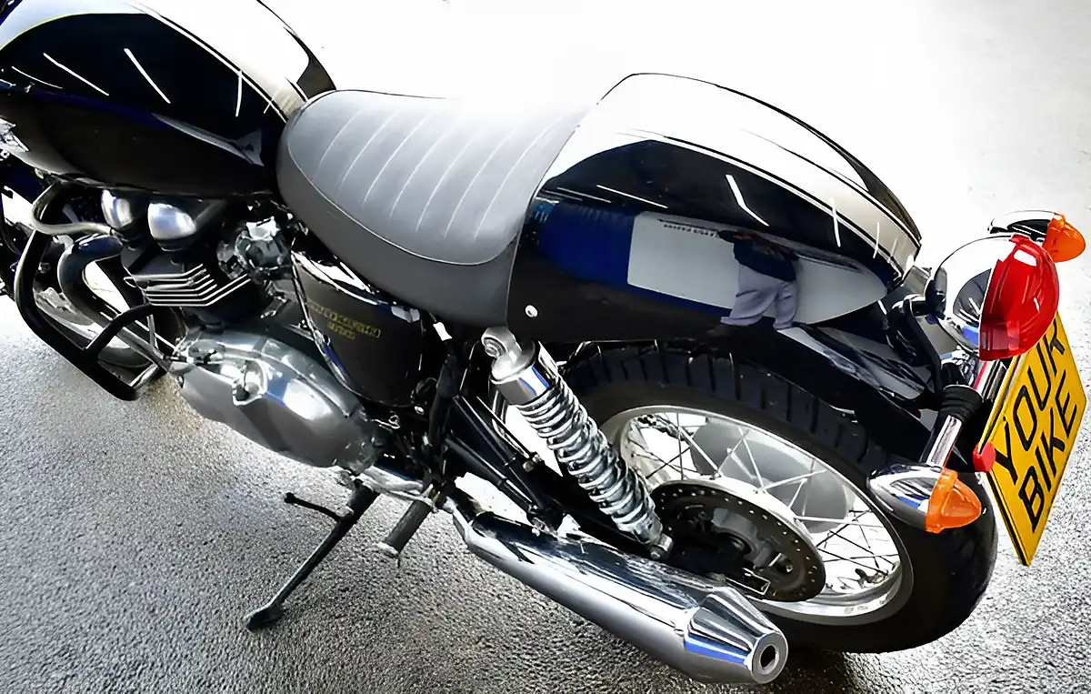 Used 2012 Triumph Thruxton 900 Roadster/Retro Black - Interior and Exterior details 20