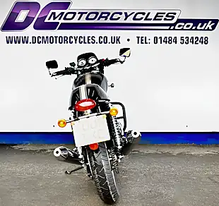 Used 2012 Triumph Thruxton 900 Roadster/Retro Black - Interior and Exterior details 7