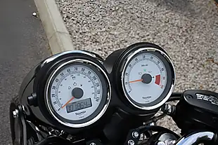 Used 2012 Triumph Thruxton Black - Interior and Exterior details 11