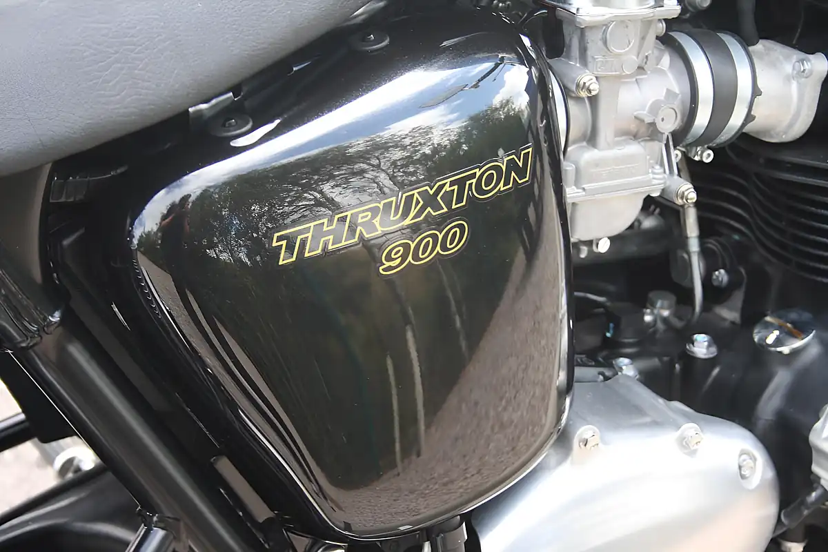 Used 2012 Triumph Thruxton Black - Interior and Exterior details 13