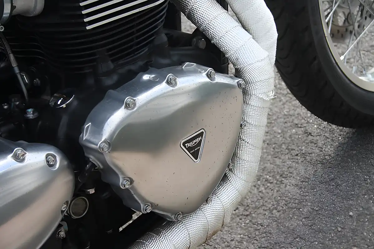 Used 2012 Triumph Thruxton Black - Interior and Exterior details 14