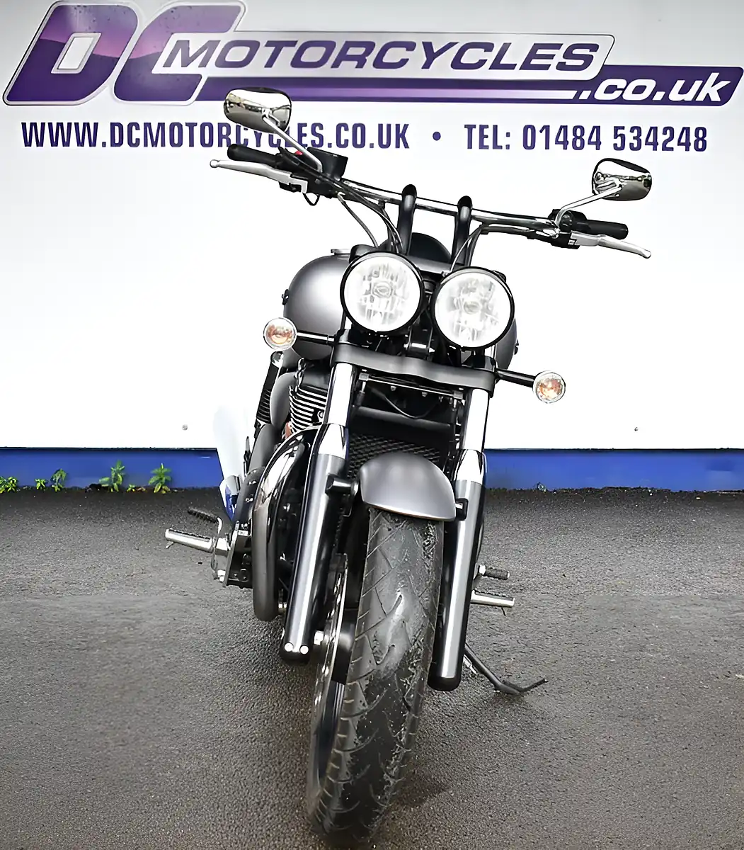 Used 2012 Triumph Thunderbird 1700 Custom Cruiser Matte Graphite - Interior and Exterior details 3
