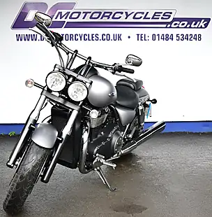 Used 2012 Triumph Thunderbird 1700 Custom Cruiser Matte Graphite - Interior and Exterior details 4