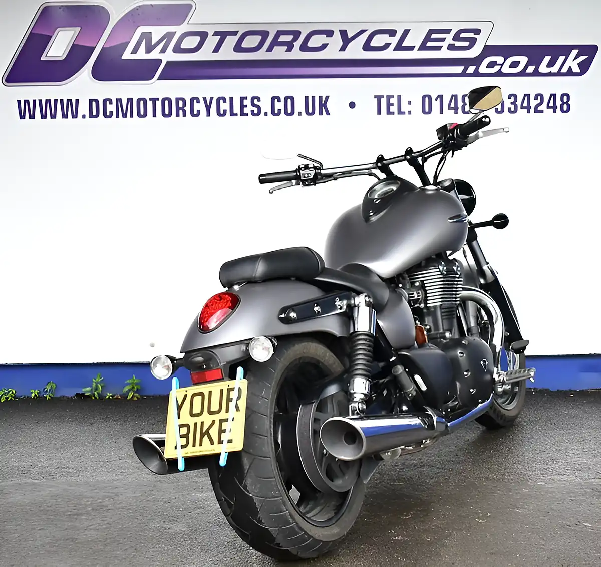 Used 2012 Triumph Thunderbird 1700 Custom Cruiser Matte Graphite - Interior and Exterior details 8