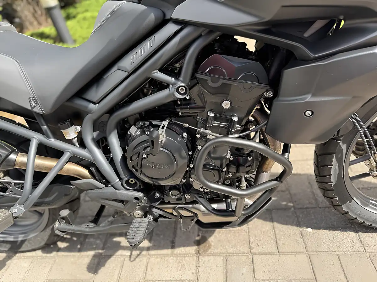 Used 2012 Triumph Tiger 800 Abs Black - Interior and Exterior details 12