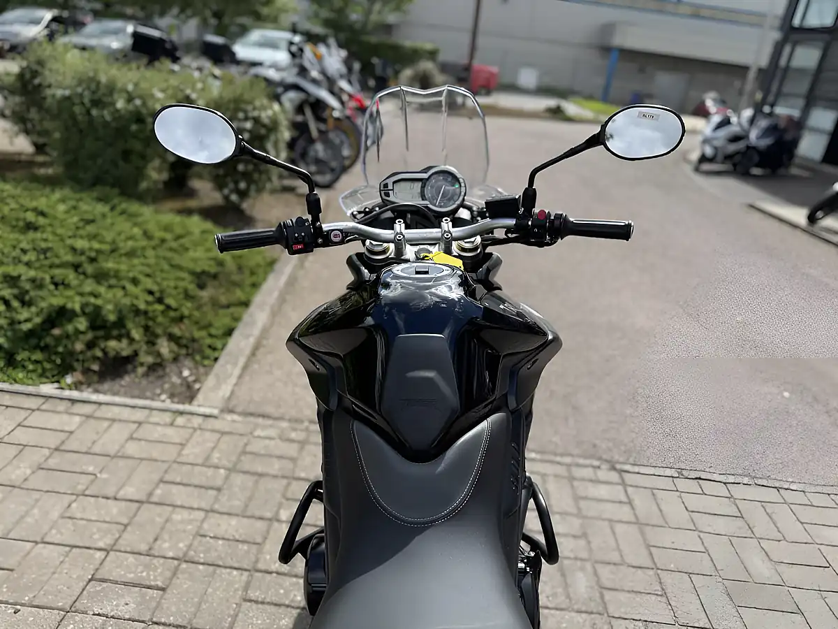 Used 2012 Triumph Tiger 800 Abs Black - Interior and Exterior details 6
