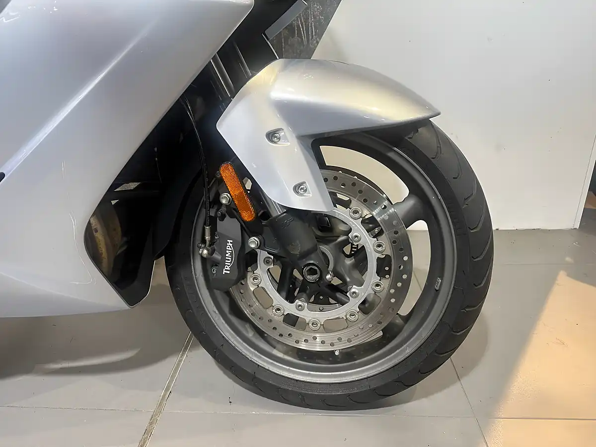 Used 2012 Triumph Trophy Se Light Blue Metallic - Interior and Exterior details 10