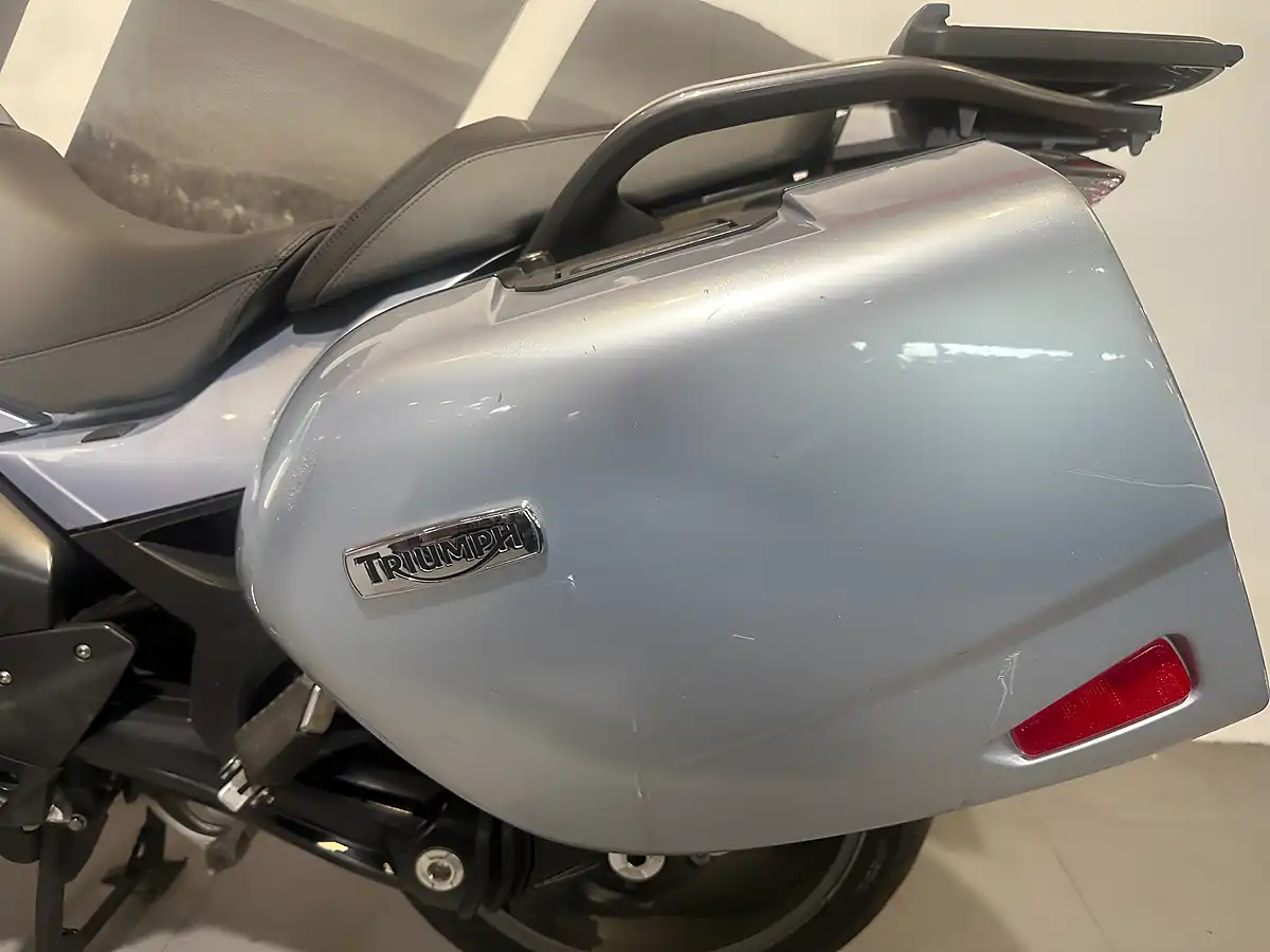 Used 2012 Triumph Trophy Se Light Blue Metallic - Interior and Exterior details 20