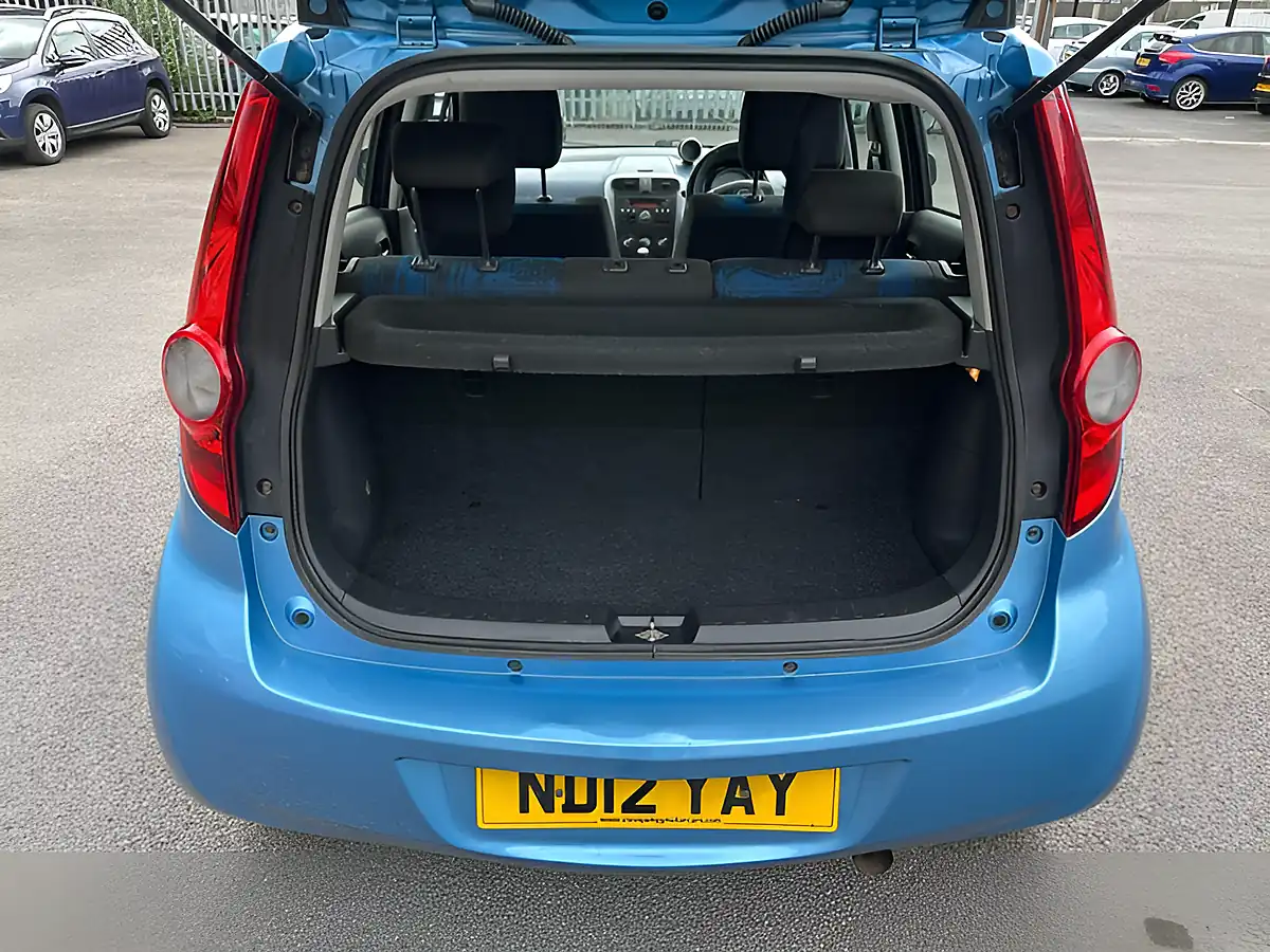 Used 2012 Vauxhall Agila S Blue - Interior and Exterior details 12
