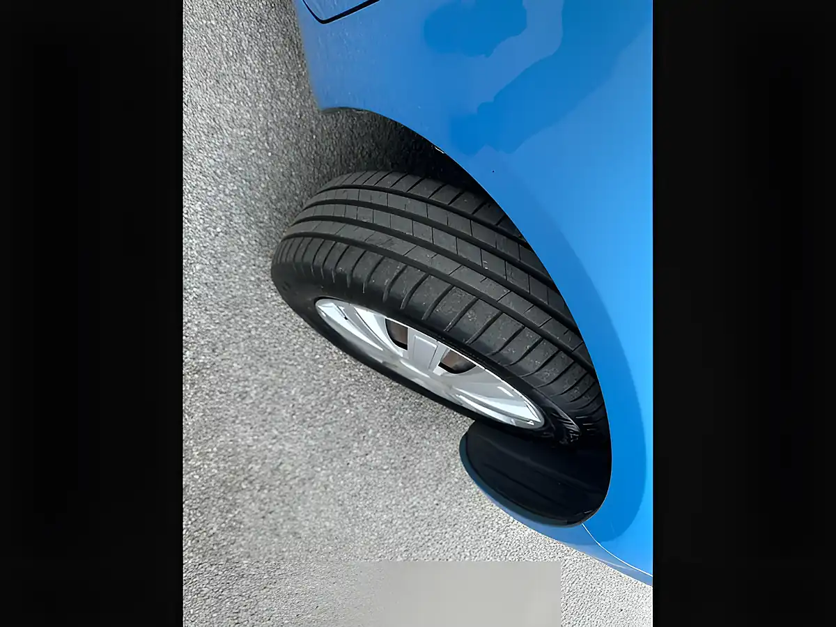 Used 2012 Vauxhall Agila S Blue - Interior and Exterior details 13