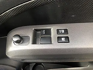Used 2012 Vauxhall Agila S Blue - Interior and Exterior details 8