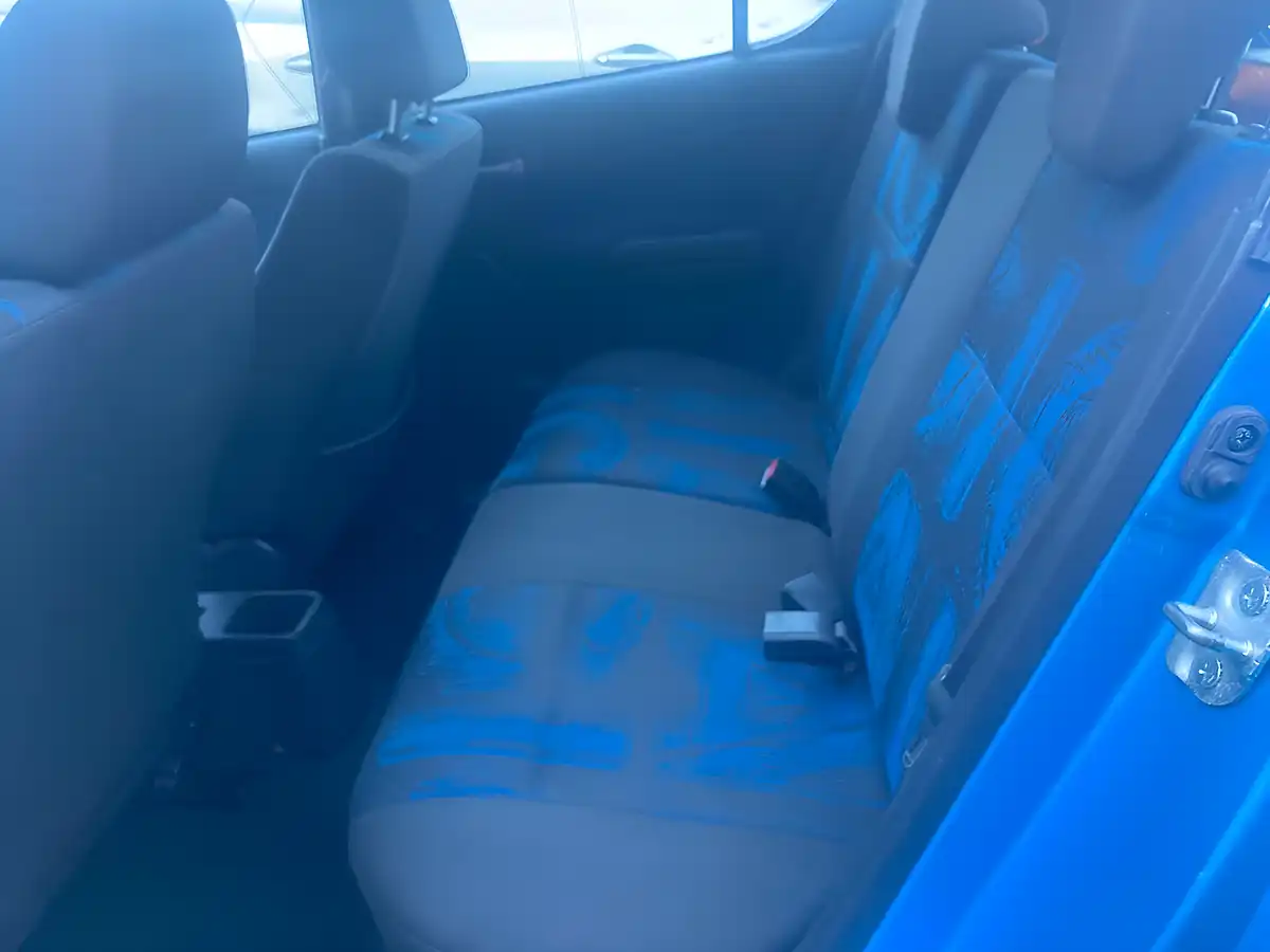 Used 2012 Vauxhall Agila S Blue - Interior and Exterior details 10
