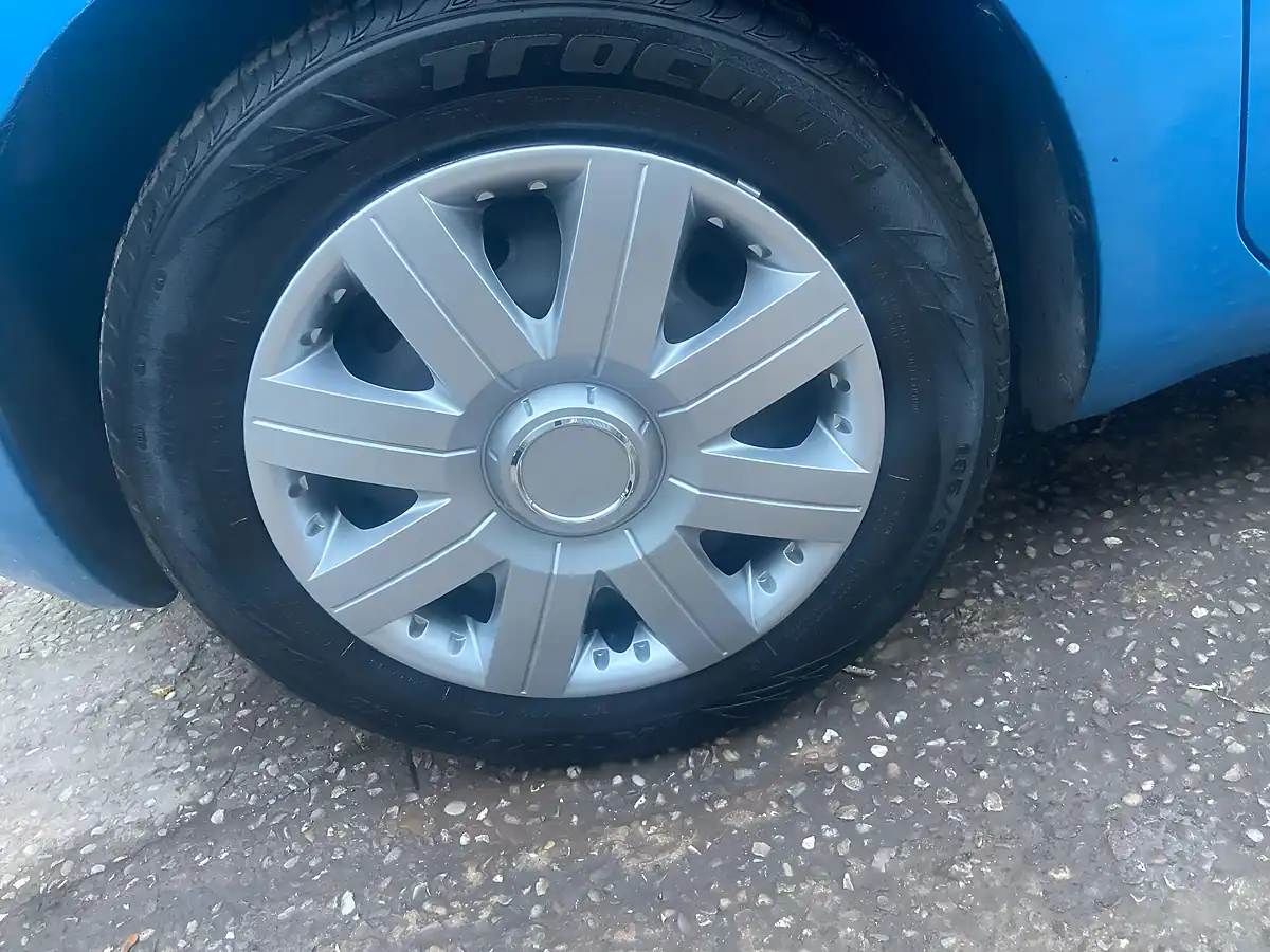 Used 2012 Vauxhall Agila S Blue - Interior and Exterior details 13