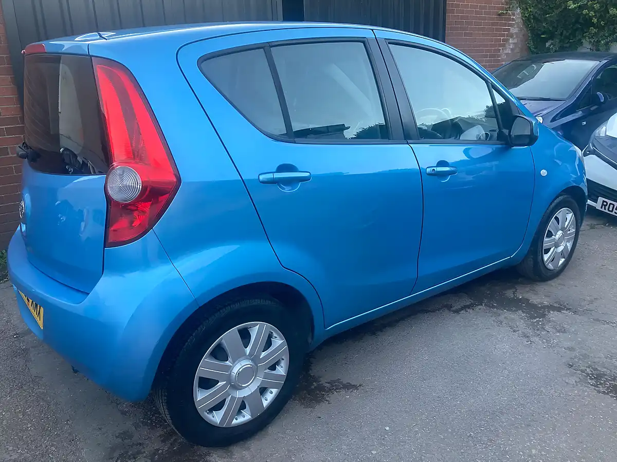 Used 2012 Vauxhall Agila S Blue - Interior and Exterior details 6