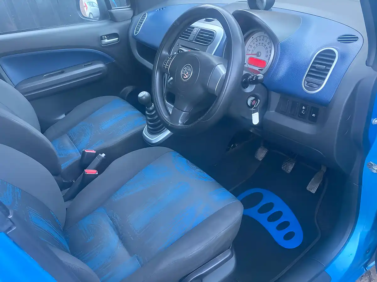 Used 2012 Vauxhall Agila S Blue - Interior and Exterior details 9
