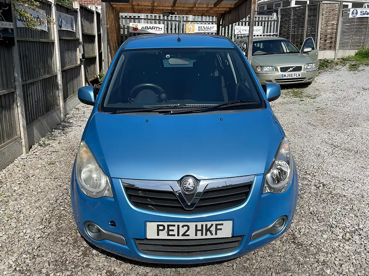 Used 2012 Vauxhall Agila Se Blue - Interior and Exterior details 13