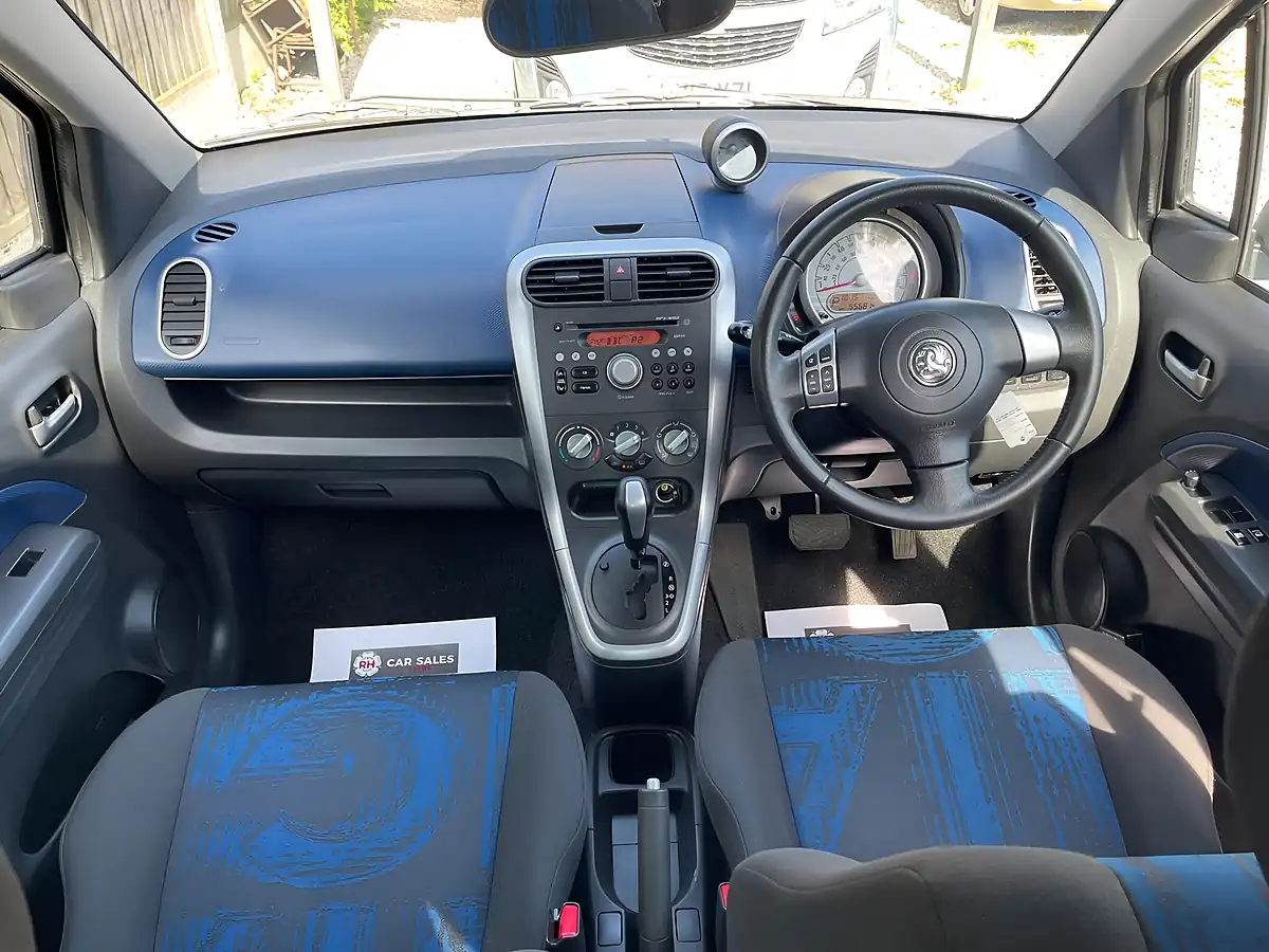 Used 2012 Vauxhall Agila Se Blue - Interior and Exterior details 4