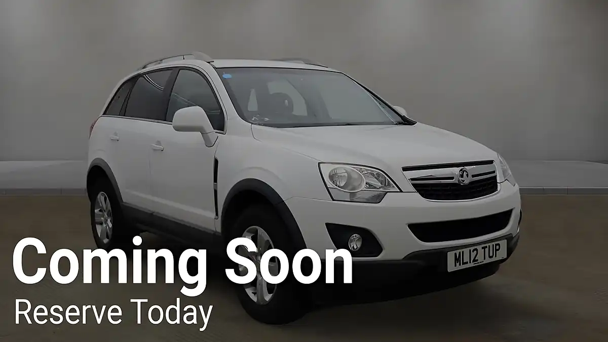 Used 2012 Vauxhall Antara Exclusiv White - Front View