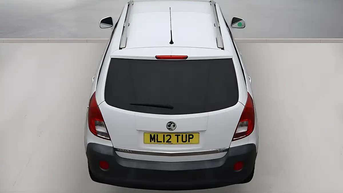 Used 2012 Vauxhall Antara Exclusiv White - Interior and Exterior details 14