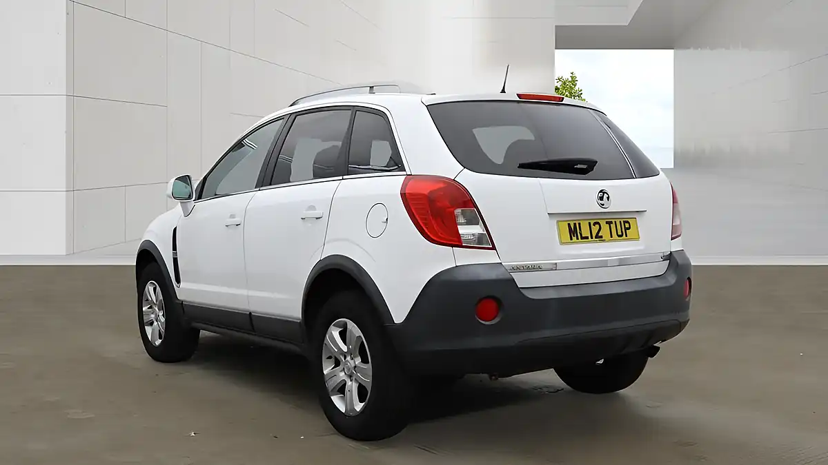 Used 2012 Vauxhall Antara Exclusiv White - Interior and Exterior details 9