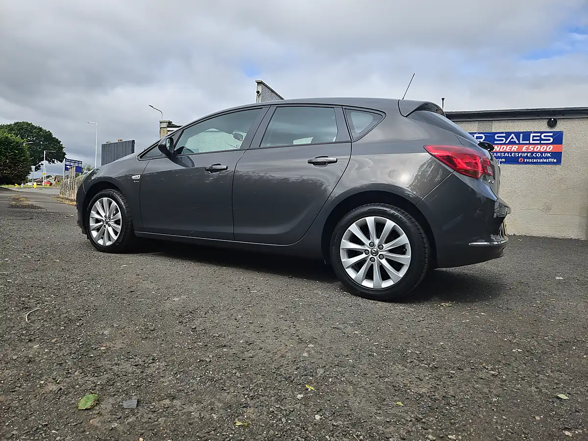 Used 2012 Vauxhall Astra Active Limited Edition Grey - Interior and Exterior details 10