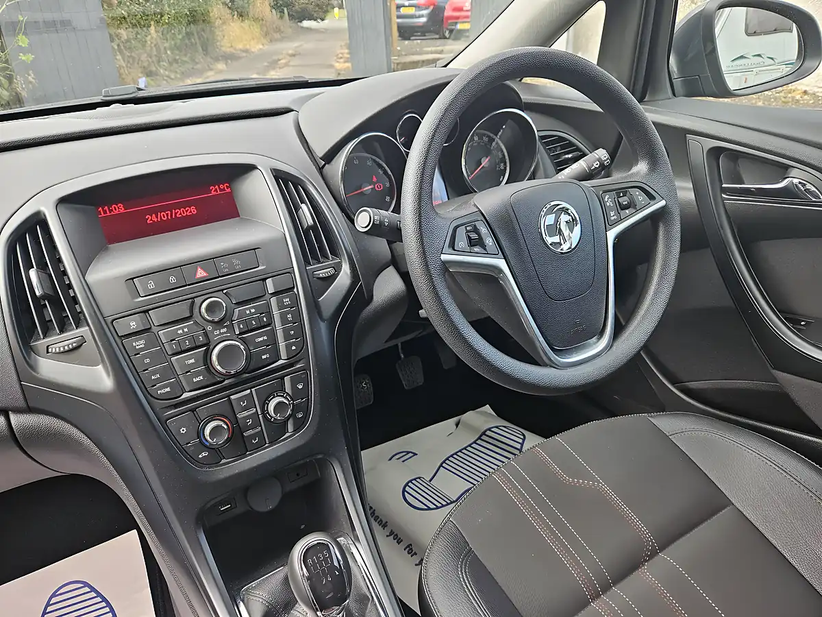 Used 2012 Vauxhall Astra Active Limited Edition Grey - Interior and Exterior details 12